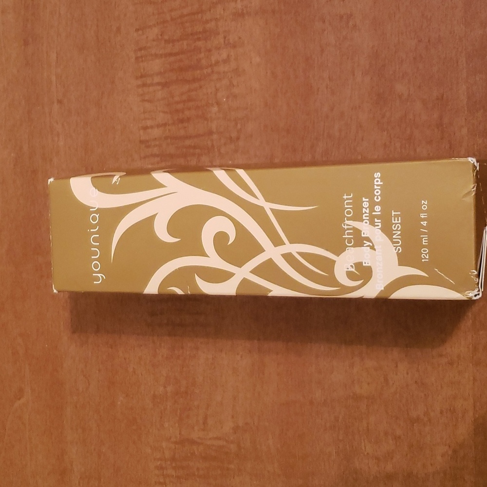 Younique beachfront body bronzer
